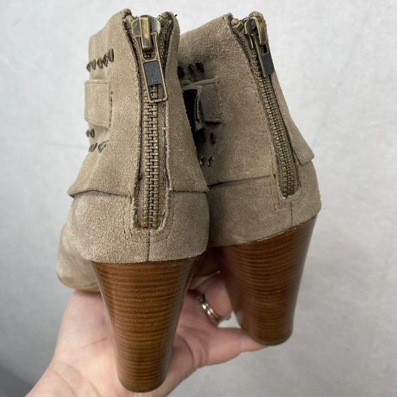Trouvé Leather Upper Womens Size 8.5 Tan Studded High Heeled Booties Boots - Picture 9 of 15